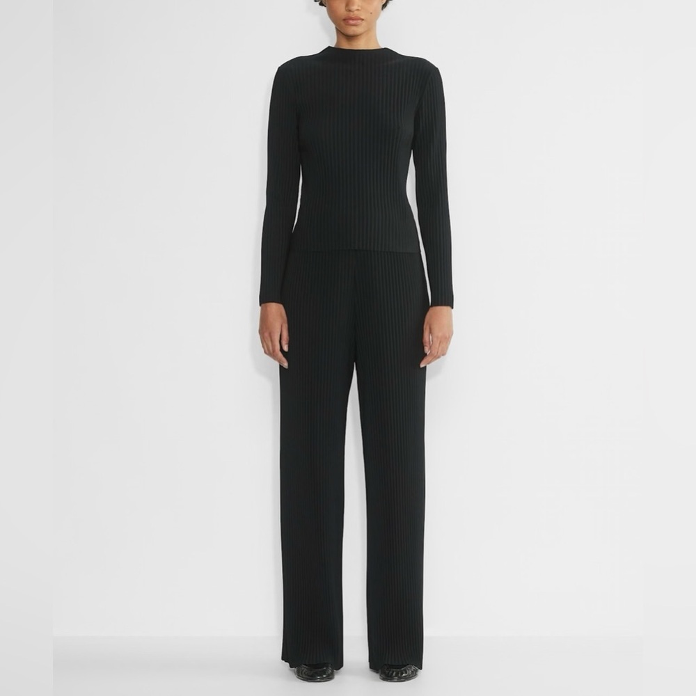 Aritzia Babaton Advocate Blouse Black - Picture 13 of 13